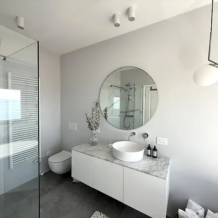 Beachfront Petar Apartment